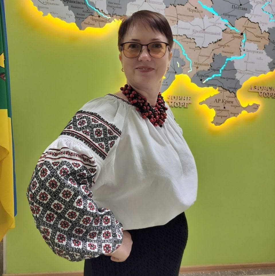 Шуст Олена Андріївна